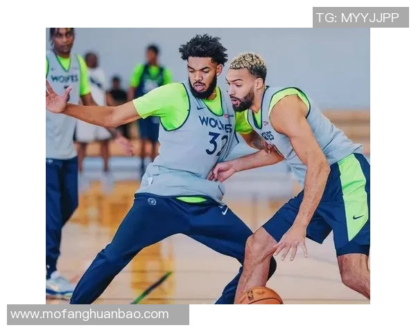 空中铁肘!戈贝尔恶犯驱逐成转折,森林狼主场惜败残阵太阳 空中铁肘!戈贝尔恶犯驱逐成转折,森林狼主场惜败残阵太阳